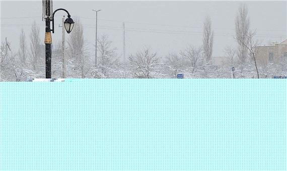 برف ، مدارس ابتدایی کلاردشت را به تعطیلی کشاند