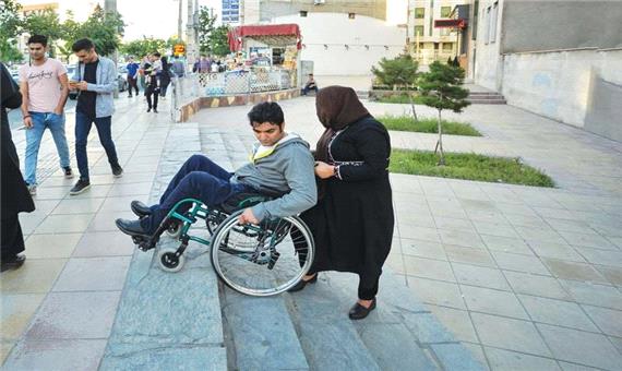 راه دراز مناسب‌سازی ادارات مازندران برای معلولان