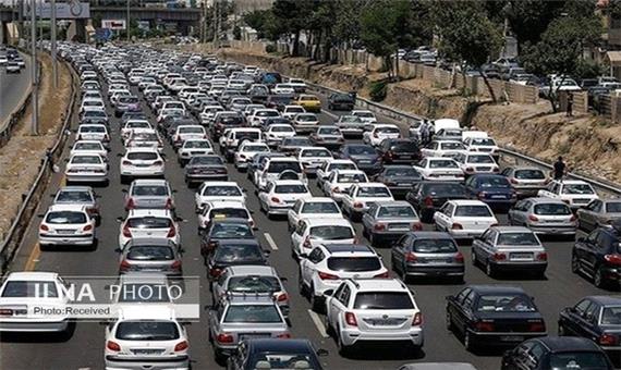 ترافیک سنگین در مبادی ورودی تهران؛ آمدوشد روان در محورهای شمالی