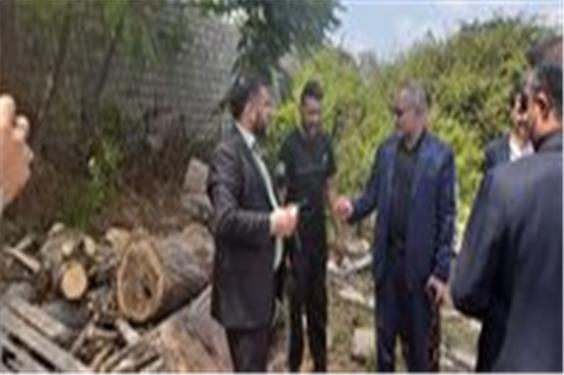 بازدید نظارتی دادستان مرکز استان مازندران از مراکز دپوی چوب و پارکینگ وسایل توقیفی در ساری