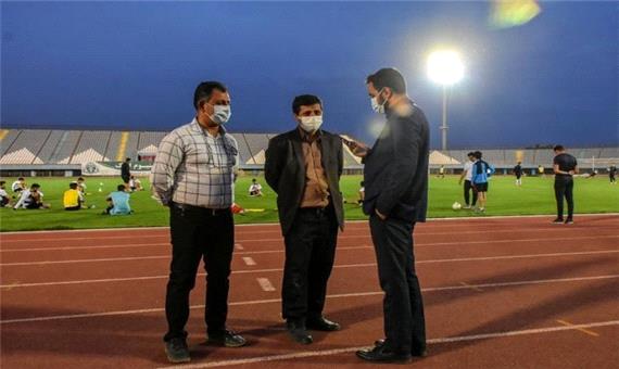 پروژکتورهای ورزشگاه امام خمینی (ره) اراک جمع آوری نشده است