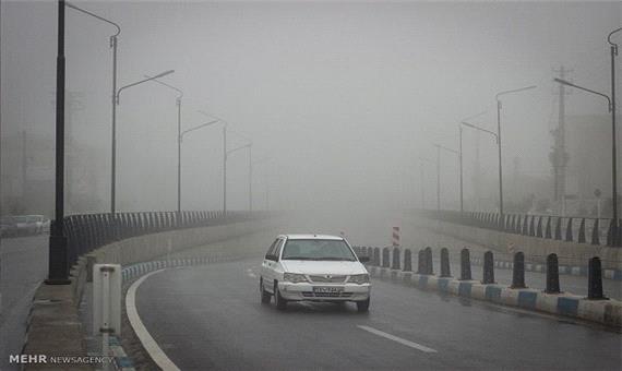 جاده های مازندران بارانی و دارای مه گرفتگی است