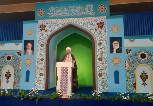 امام جمعه ساری: سنت انفاق و نیکوکاری در جامعه ترویج شود