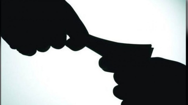 وقتی ناگهان پشت پرده رو شد!