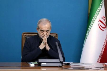 انتقاد روزنامه جمهوری اسلامی از پزشکیان: صداقت و تدین لازم است اما کافی نیست