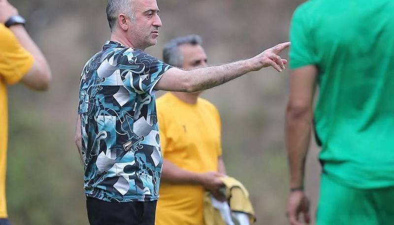 تمجید کمالوند از داور: او را به لیگ برتر ببرید