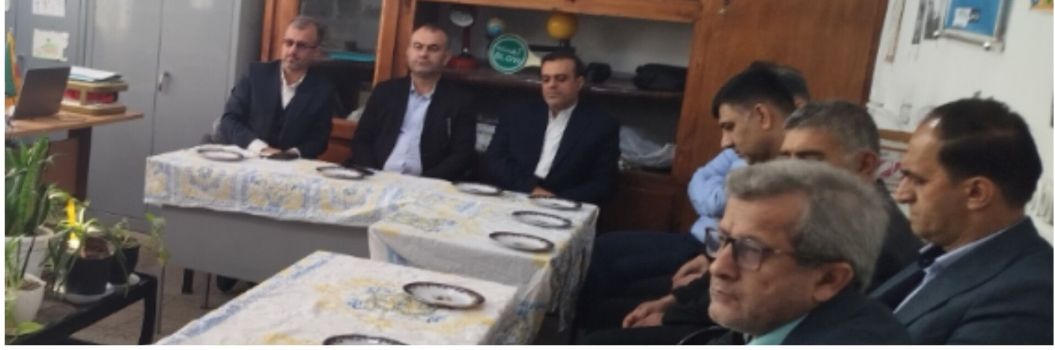 نشست ویژه برای تسریع در تکمیل دبستان شهید معصومی روستای مرمت
