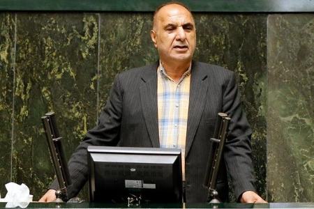 نماینده مجلس: آقای رئیس‌جمهور! می‌گویید تحریم‌ها تأثیری ندارد، اما دلار و طلا سر به فلک کشیده و گرانی بیداد می‌کند