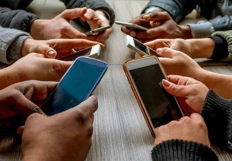 یکی از متهمین پرونده موبایل موسوی برای پرداخت طلب شکات تا صدور رای دادگاه آزاد شد