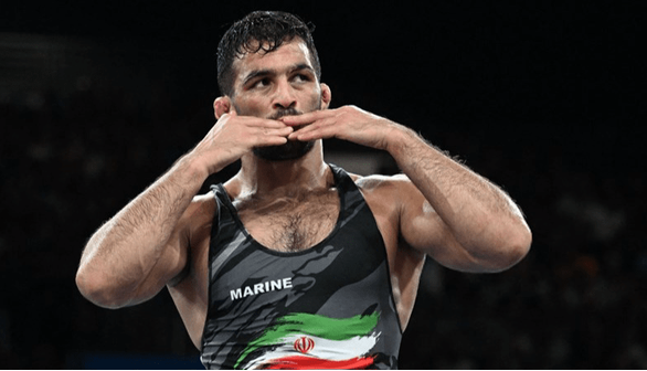 رونمایی از ورژن جدید حسن یزدانی با دوبنده آبی