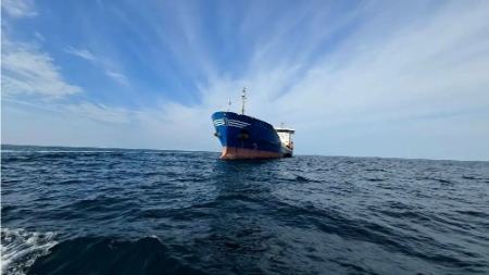 توقیف کشتی خارجی حامل سوخت قاچاق در دریای عمان