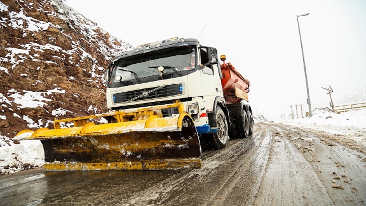 برفروبی ۱۵۰ کیلومتر از محور‌های کوهستانی مازندران