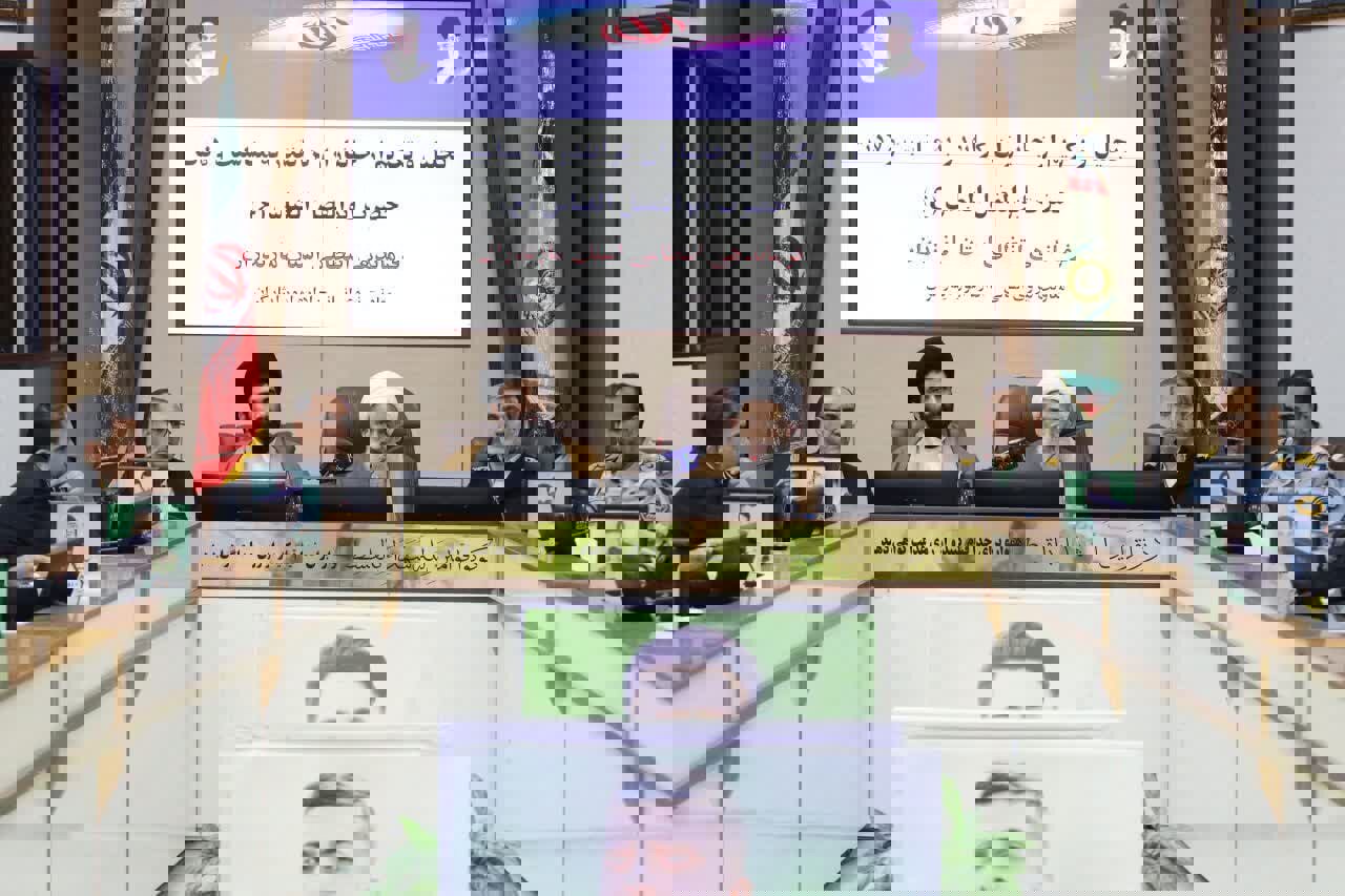 پلیس در اغتشاشات با صبر و ایثار برابر فتنه‌ها ایستاد