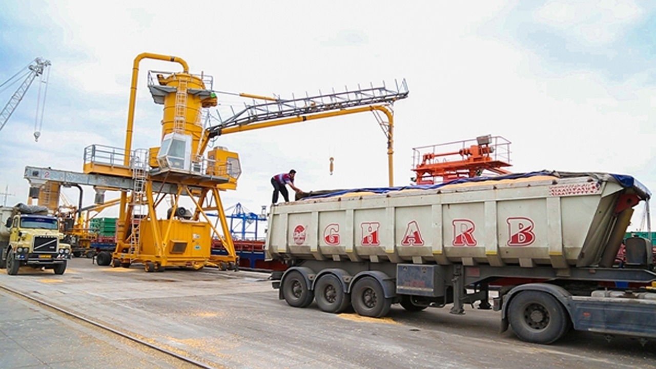 جابجایی بیش از ۱۷ میلیون تن کالا از مازندران به سراسر کشور