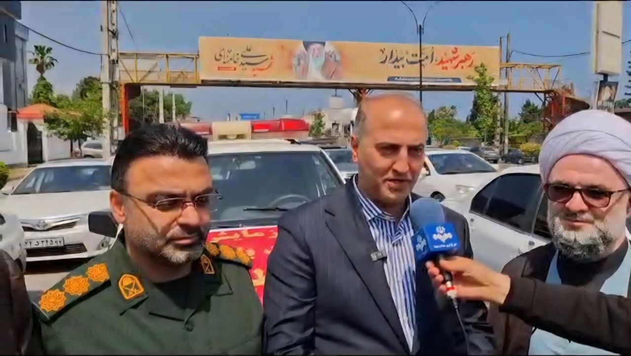 توزیع ۱۰ تن مرغ رایگان میان خانواده‌های کم‌برخوردار عباس‌آباد