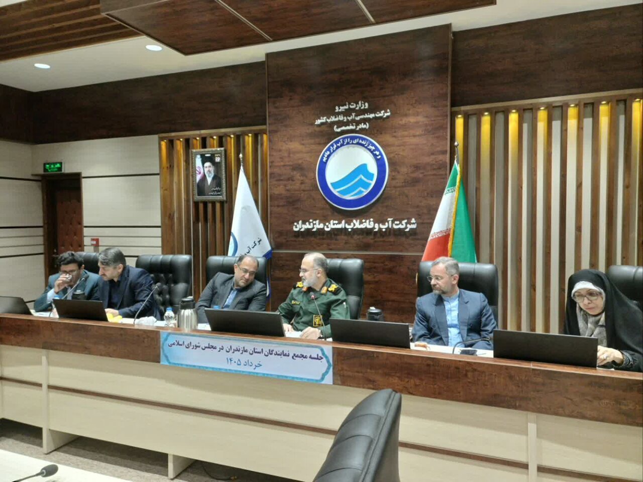 فاطمی: مردم و مجلس پشتیبان نیروهای مسلح هستند