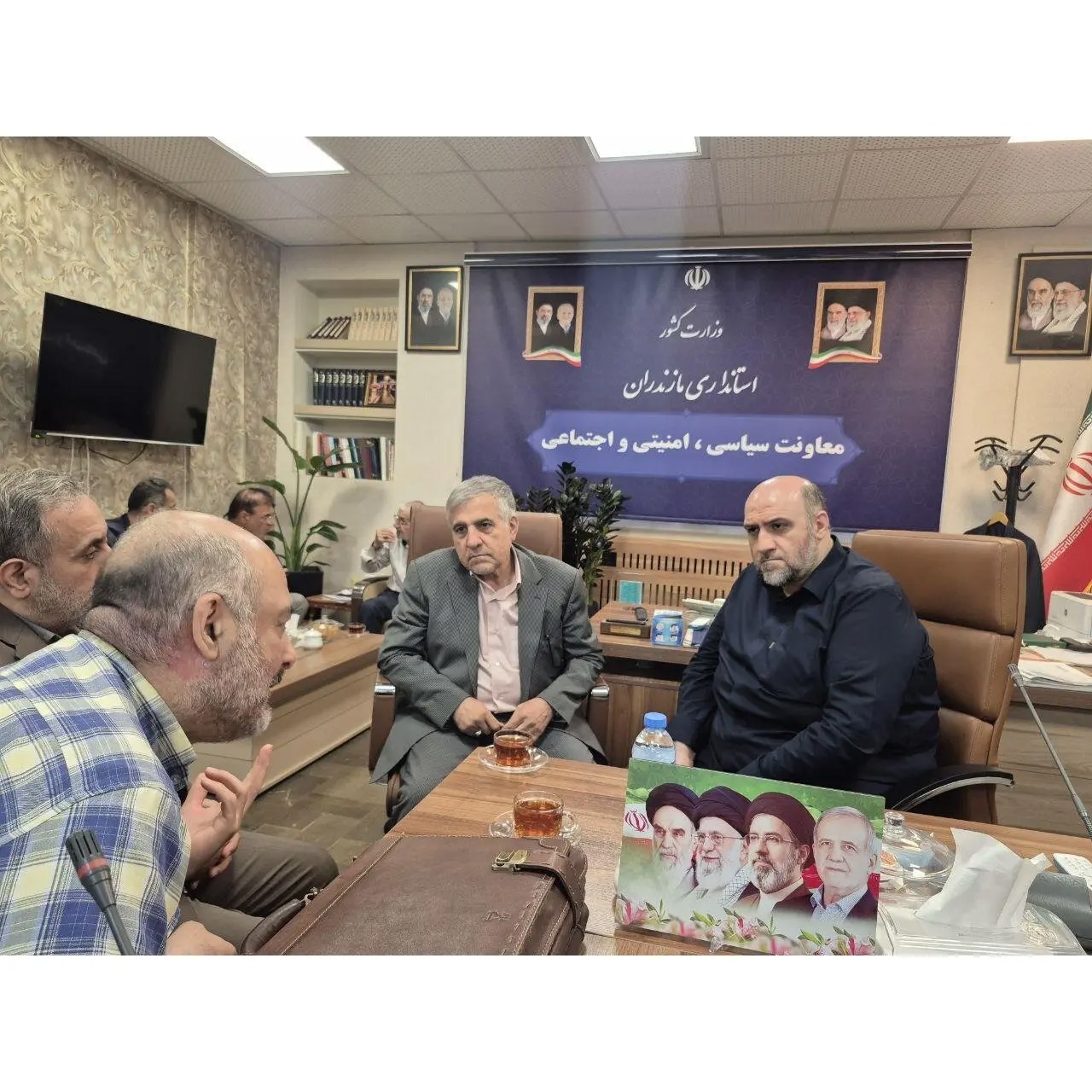 تاکیدمعاون سیاسی امنیتی: سه‌شنبه‌های مردمی محل حل مسئله باشد، نه انتقال آن