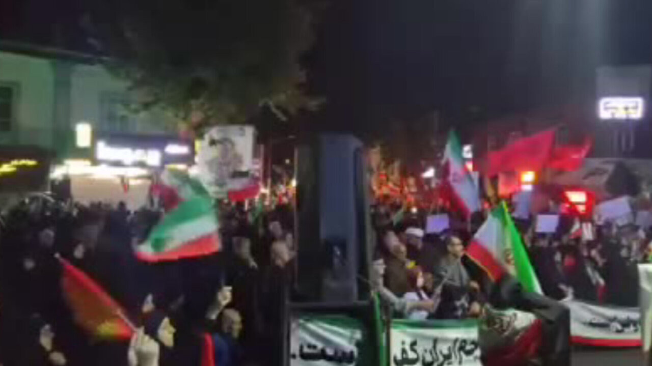لبیک مردم قائمشهر در بیعت با رهبری