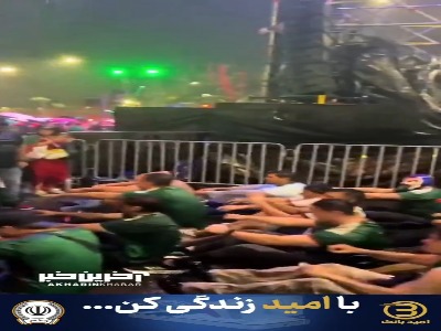 تشویق پارویی مکزیکی‌ها پس از صعود مقتدرانه تیم‌شان به مرحله حذفی جام‌جهانی