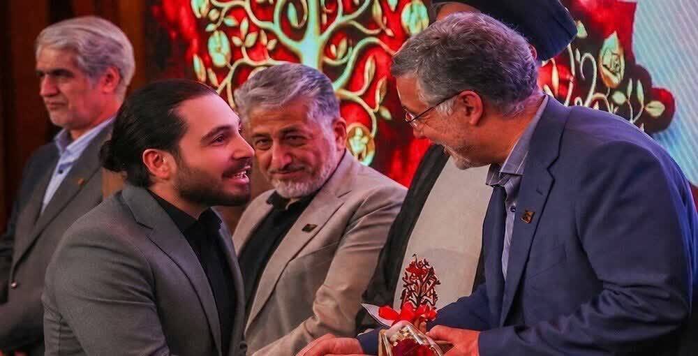 درخشش دانشجوی دندانپزشکی دانشگاه علوم پزشکی مازندران