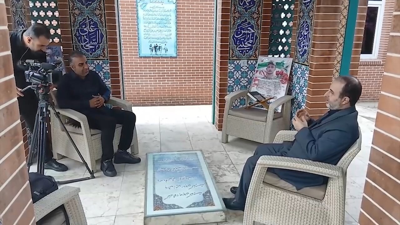 روایتی از تلاوت قرآن در محضر رهبر شهید