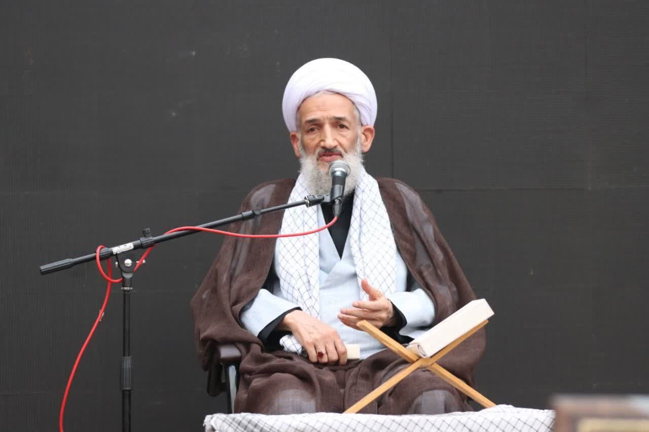 حضور گسترده در بدرقه رهبر شهید نشانه پیوند جامعه با فرهنگ ایثار است