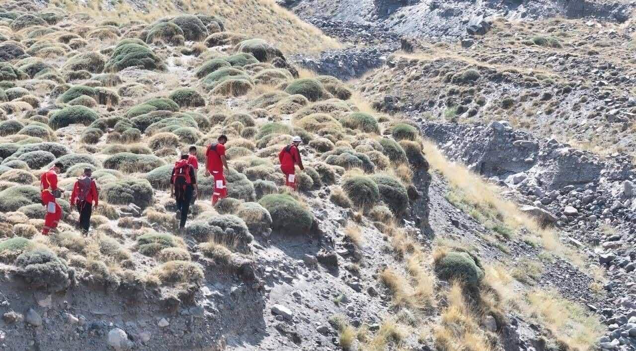 ادامه عملیات جستجوی فرد مفقودی در وانا محور هراز