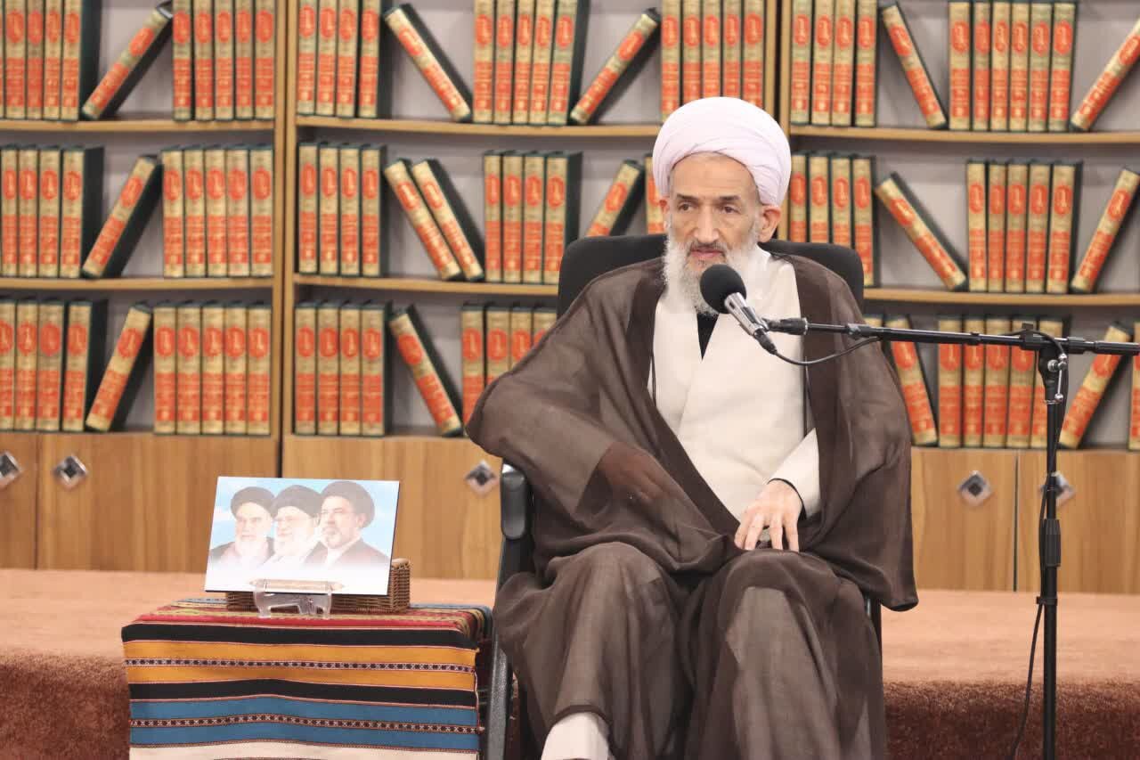 دفاع مقدس گنجینه ای از معارف و ارزش ها است