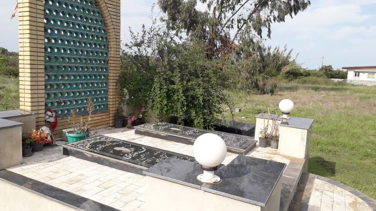 تشییع پیکر مادر شهید محمدرضا یوسفی در ساری