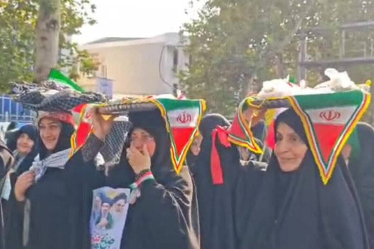 خروش مردم جانفدای ساری