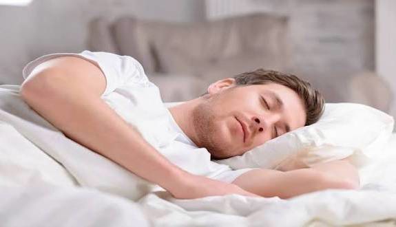 همه به ۸ ساعت خواب نیاز دارند؟